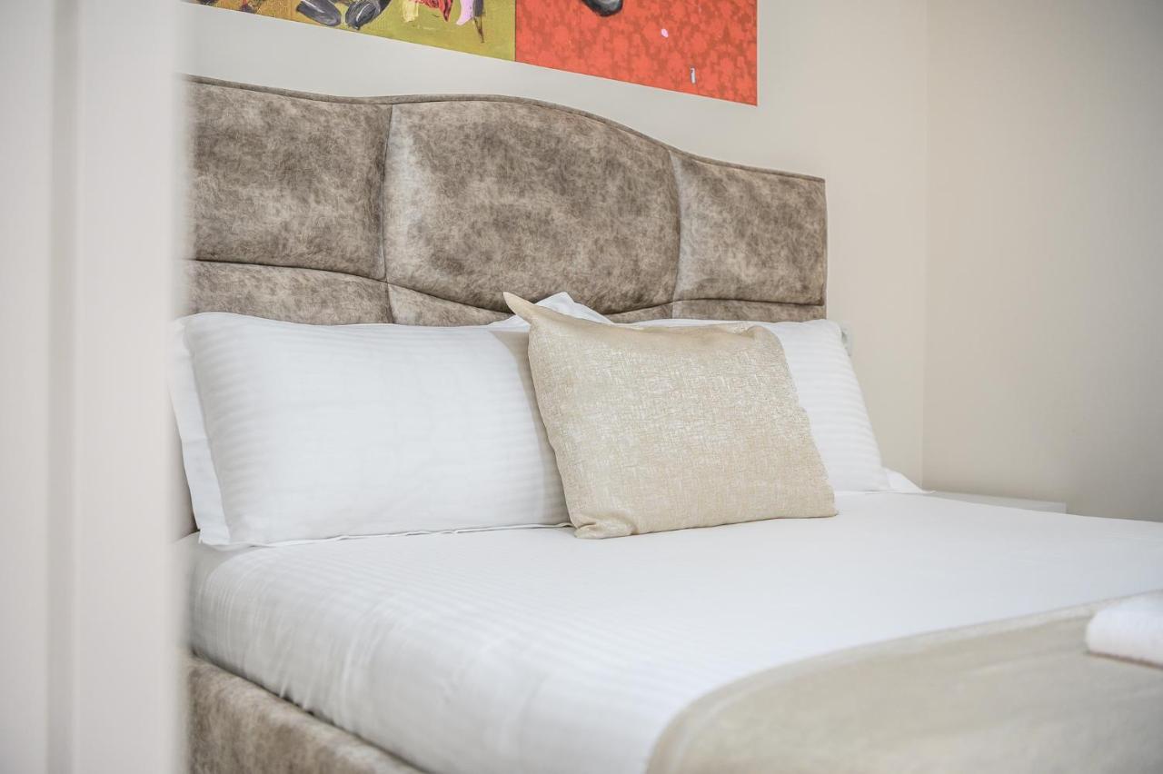 Miku Apartment-City Walk 1Bd Stylish Apartment Tiranë Ngoại thất bức ảnh